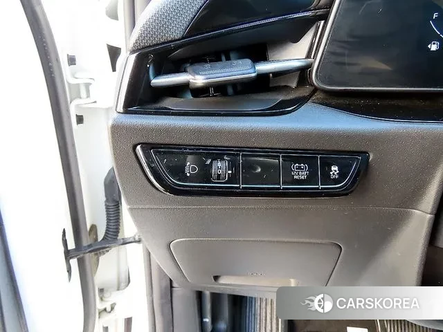 Kia Di Ol Nu Niro 2022 Белый из Кореи, фото 3