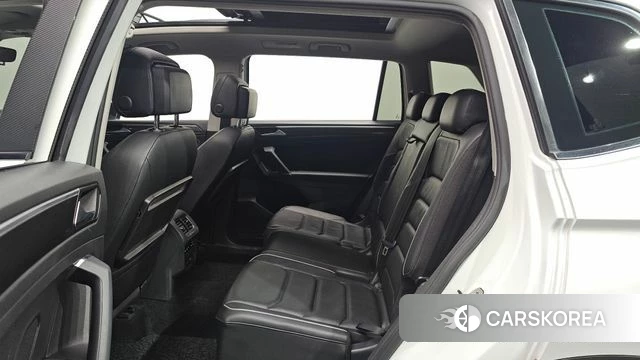 Volkswagen Tiguan Allspace 2018 Белый из Кореи, фото 3