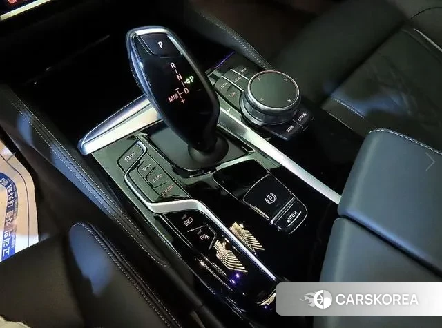 BMW 5 Series (G30) 2022 Белый из Кореи, фото 3