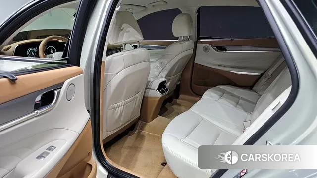 Hyundai The New Grandeur IG Hybrid 2021 Серебристо-серый из Кореи, фото 3