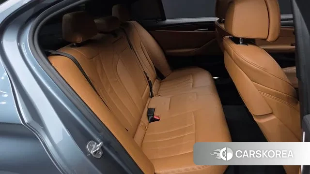 BMW 5 Series (G30) 2020 Серый из Кореи, фото 3