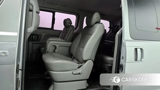 Hyundai The New Grand Starex 2018 Серебристо-серый из Кореи, фото 3