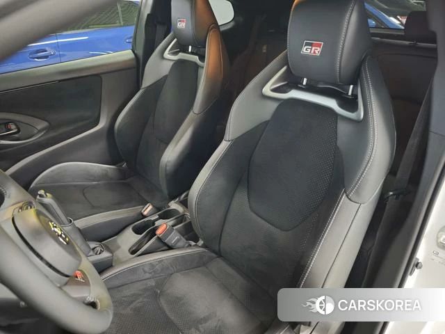 Toyota GR YARIS 2025 Белый из Китая, фото 3