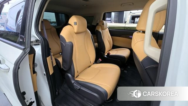 Kia Carnival 4th generation 2023 Белый из Кореи, фото 3