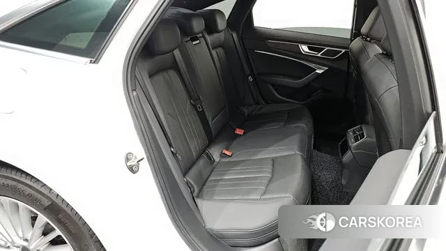 Audi A6 (C8) 2020 Белый из Кореи, фото 3