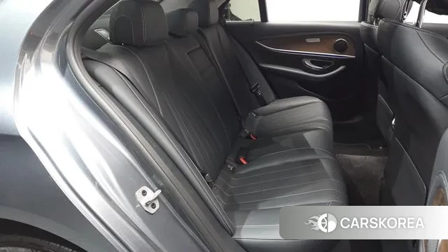 Mercedes-Benz E-Class W213 2019 Серый из Кореи, фото 3