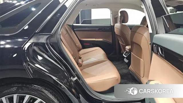 Hyundai Grandeur Hybrid (GN7) 2023 Черный из Кореи, фото 3