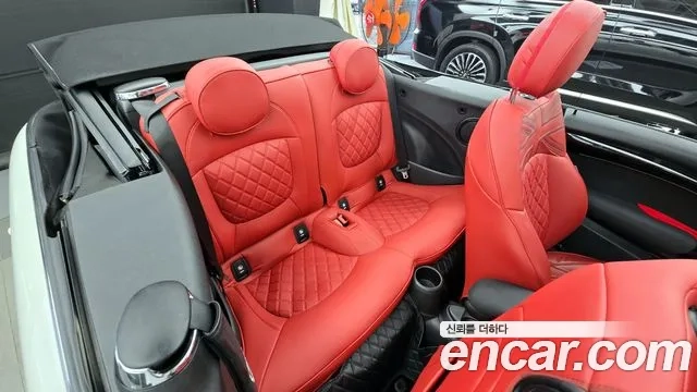Mini Cooper Convertible 2023 Белый из Кореи, фото 3
