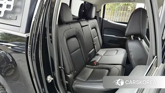 Chevrolet (GM Daewoo) Real New Colorado 2022 Черный из Кореи, фото 3