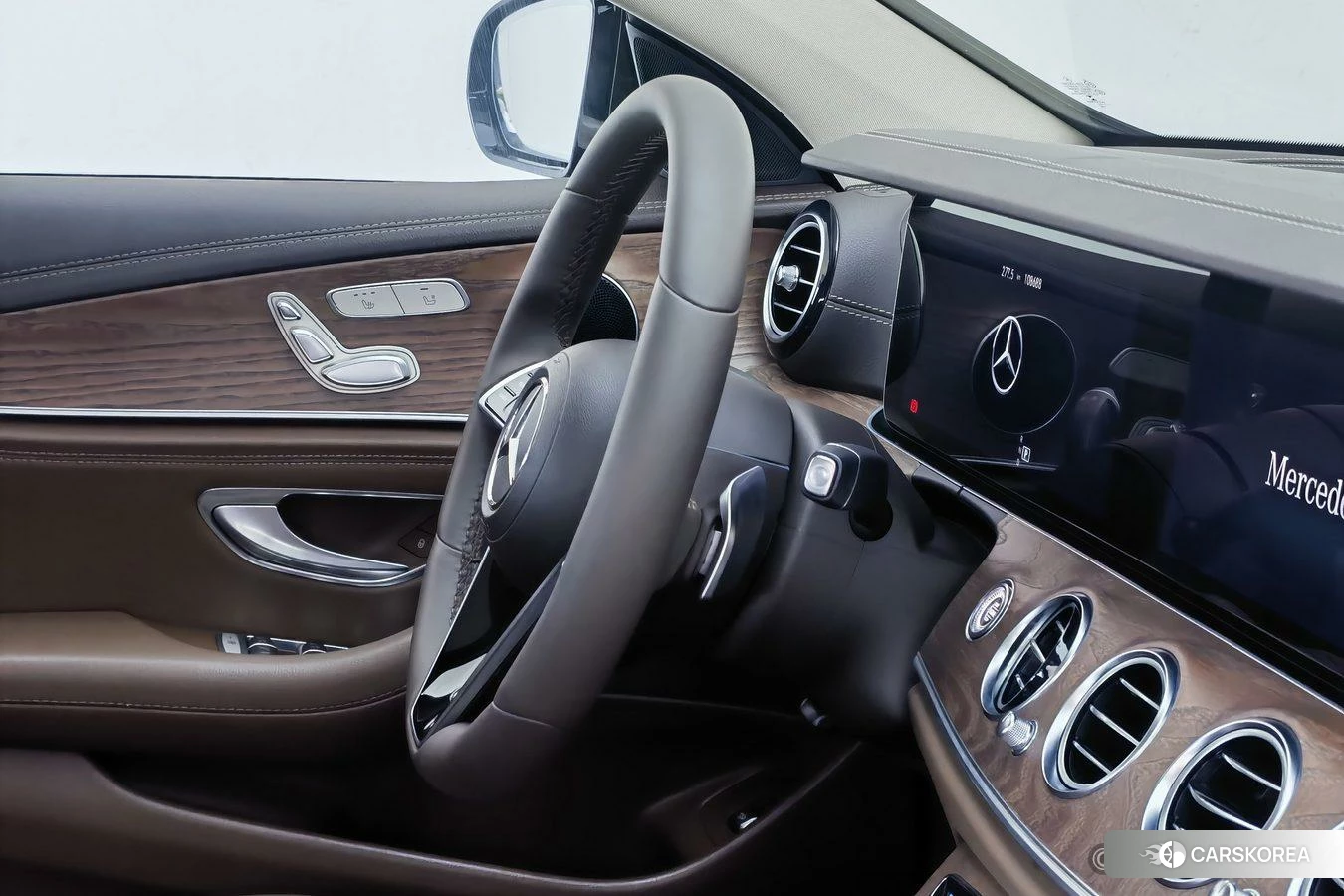 Mercedes-Benz E-class 2021 Черный из Китая, фото 3