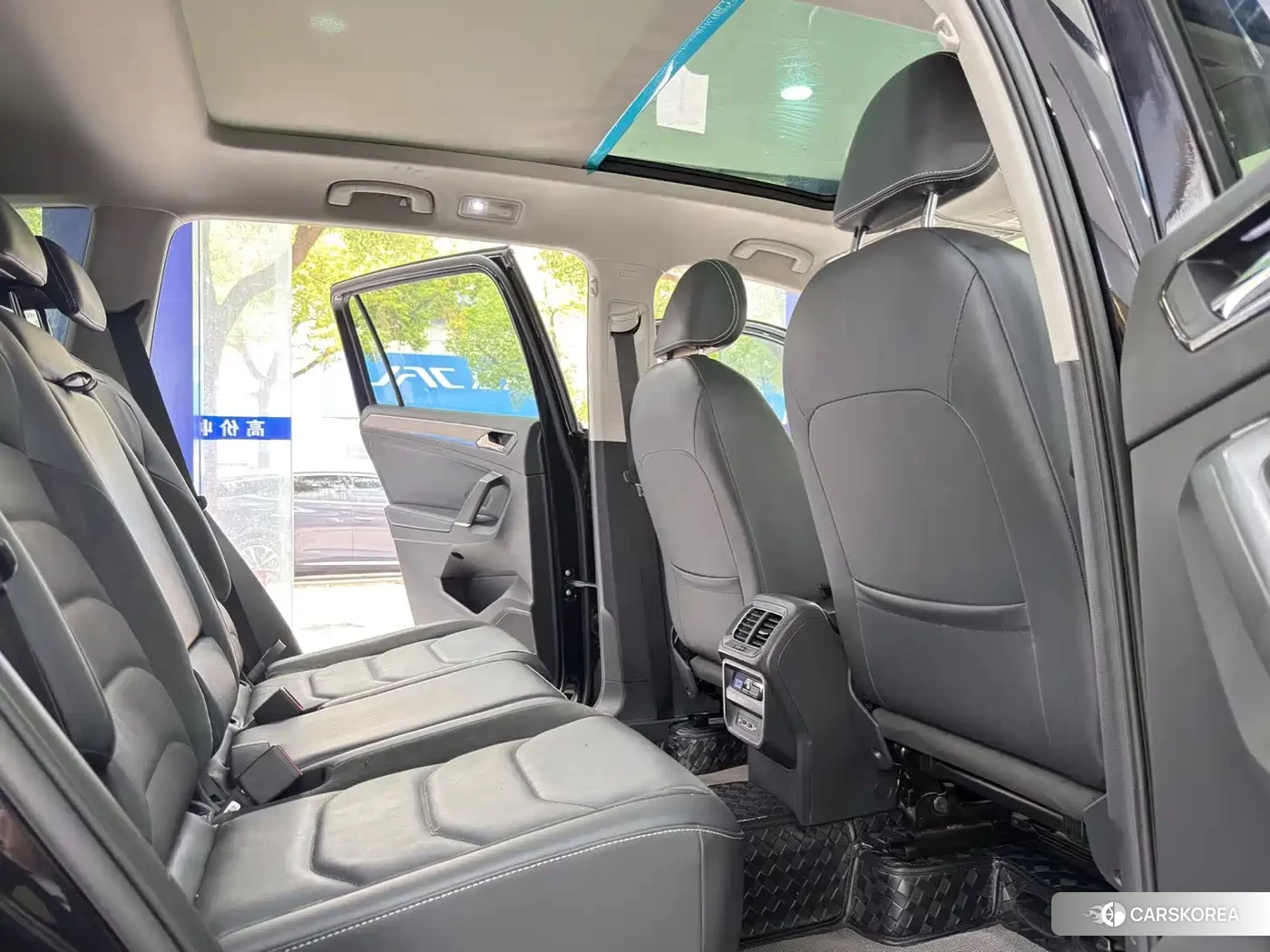 Volkswagen Tiguan L 2021 Черный из Китая, фото 3