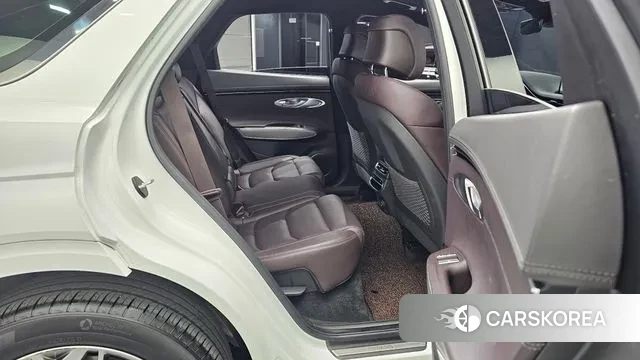 Genesis GV70 2023 Белый из Кореи, фото 3