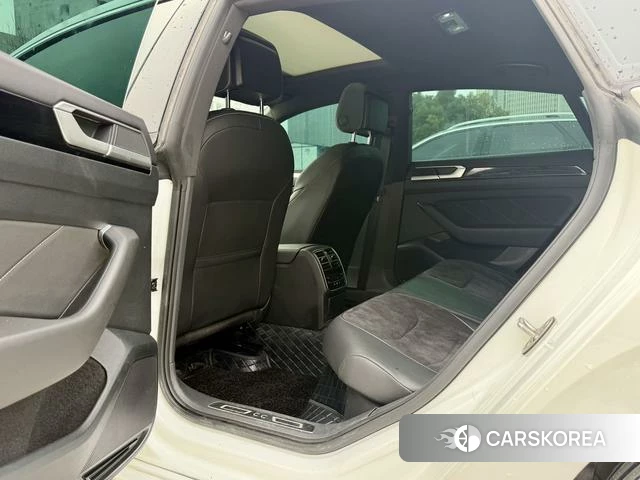 Volkswagen CC 2024 Белый из Китая, фото 3