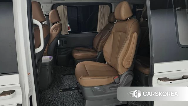 Hyundai Staria 2024 Белый из Кореи, фото 3