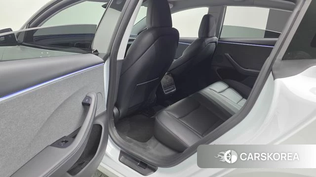 Tesla Model 3 2024 Белый из Кореи, фото 3