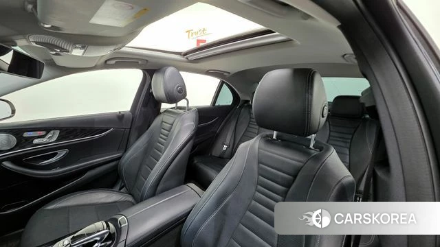 Mercedes-Benz E-Class W213 2019 Белый из Кореи, фото 3