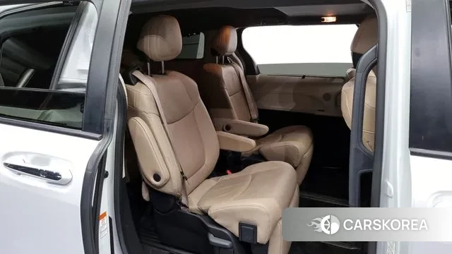 Toyota Sienna 4th Generation 2023 Белый из Кореи, фото 3