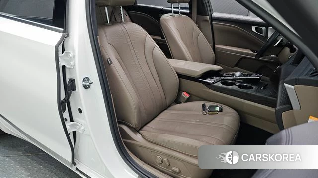 Kia K8 Hybrid 2024 Белый из Кореи, фото 3