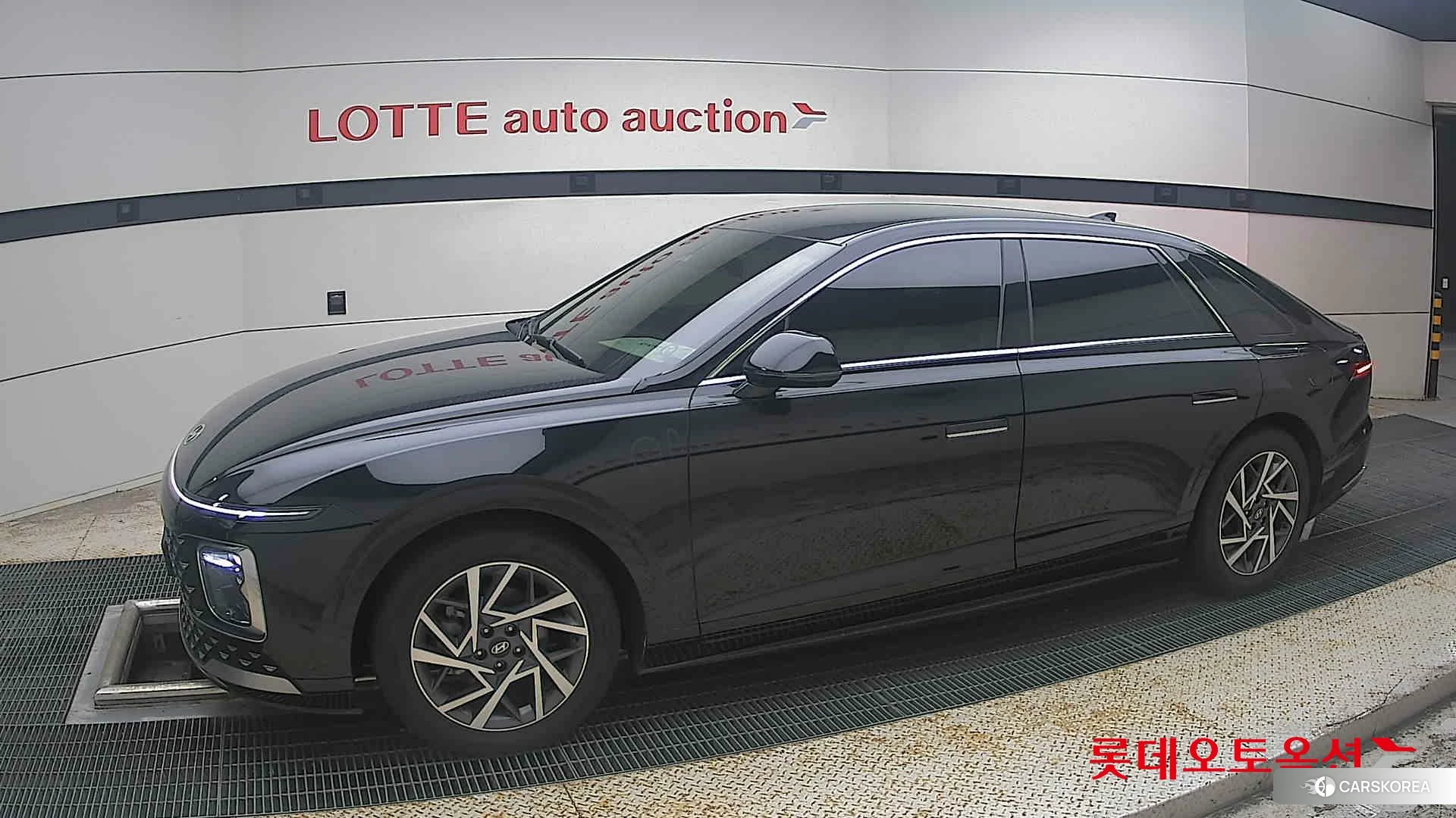 Hyundai Grandeur Hybrid 2024 Abyss Black Pearl из Кореи, фото 3