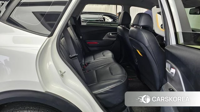 Kia Niro Plus 2022 Белый из Кореи, фото 3