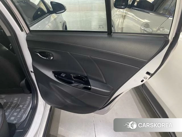 Toyota YARIS L Zhixuan 2022 Белый из Китая, фото 3