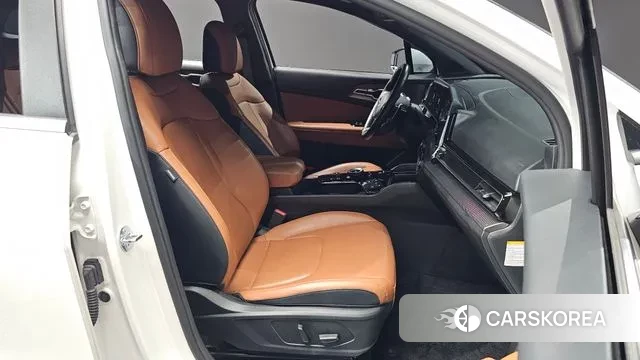 Kia Sportage 5th Generation Hybrid 2023 Белый из Кореи, фото 3