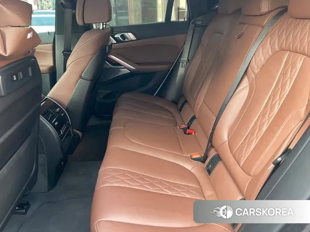 BMW X6 (G06) 2023 Белый из Кореи, фото 3