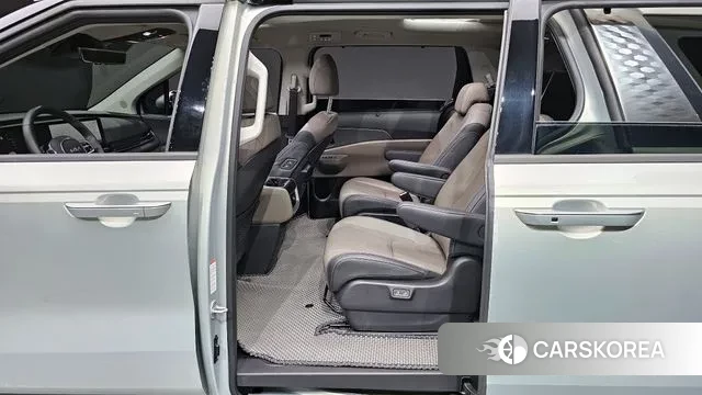 Kia The New Carnival 4th Generation 2024 Серебристо-серый из Кореи, фото 3