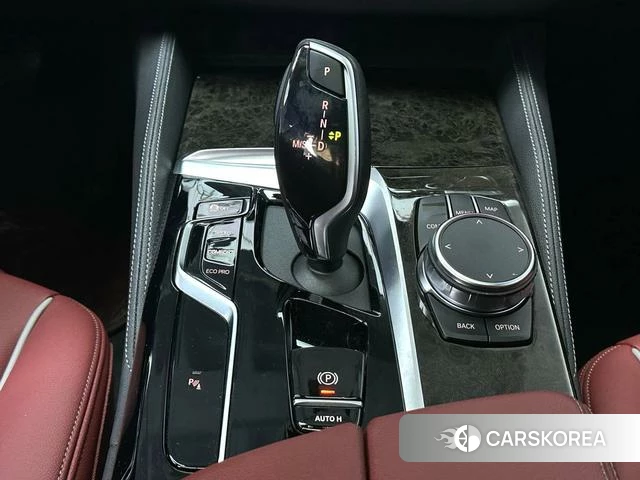 BMW 5 series 2023 Черный из Китая, фото 3