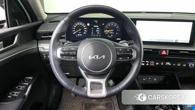 Kia The New K5 3rd generation 2024 Белый из Кореи, фото 3