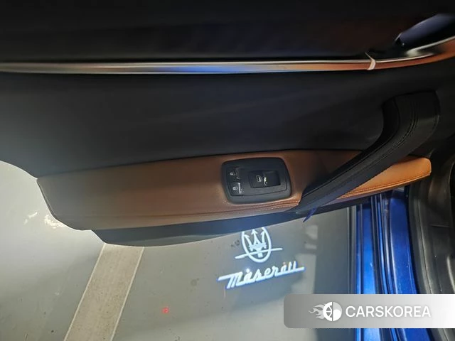 Maserati Ghibli 2018 Синий из Кореи, фото 3