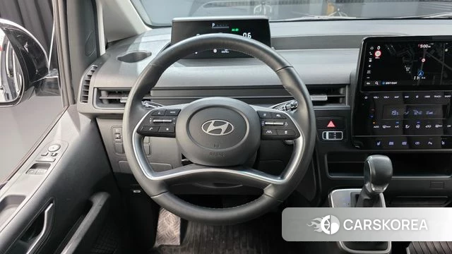 Hyundai Staria 2025 Серебряный из Кореи, фото 3