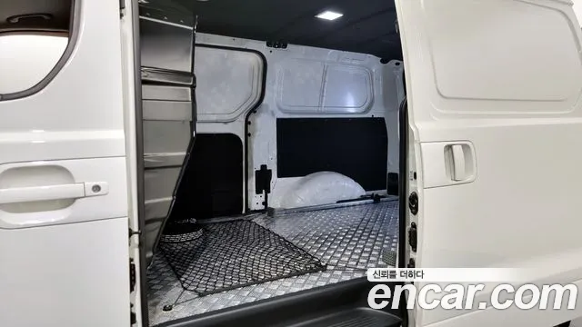 Hyundai The New Grand Starex 2021 Белый из Кореи, фото 3