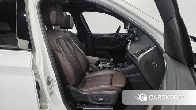 BMW X3 (G01) 2024 Белый из Кореи, фото 3