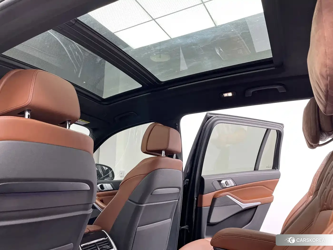 BMW X7 2021 Черный из Китая, фото 3