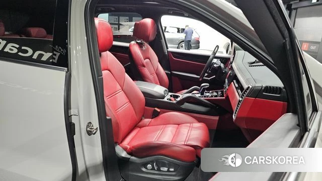 Porsche Cayenne (PO536) 2020 Серебристо-серый из Кореи, фото 3