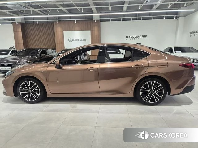 Toyota Camry (XV80) 2024 Коричневый из Кореи, фото 3