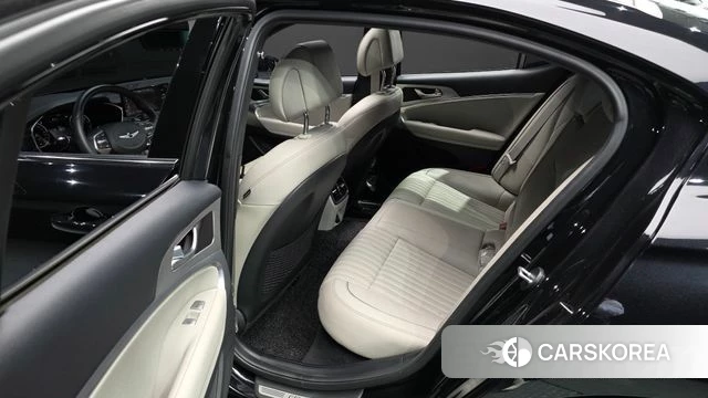 Genesis The New G70 2022 Черный из Кореи, фото 3