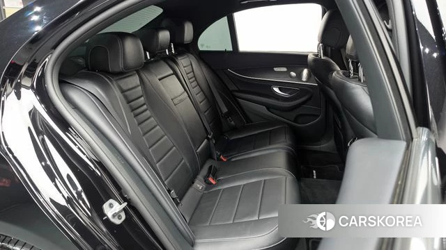 Mercedes-Benz E-Class W213 2022 Черный из Кореи, фото 3
