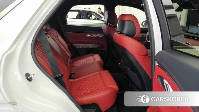 Genesis GV70 2022 Белый из Кореи, фото 3