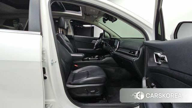Kia Sportage 5th Generation 2022 Белый из Кореи, фото 3