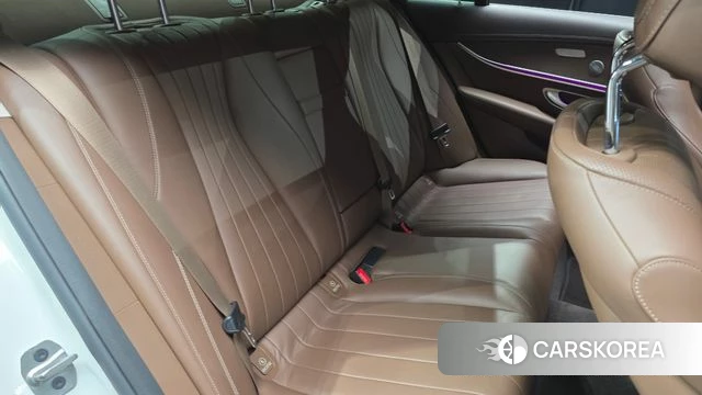Mercedes-Benz E-Class W213 2019 Белый из Кореи, фото 3