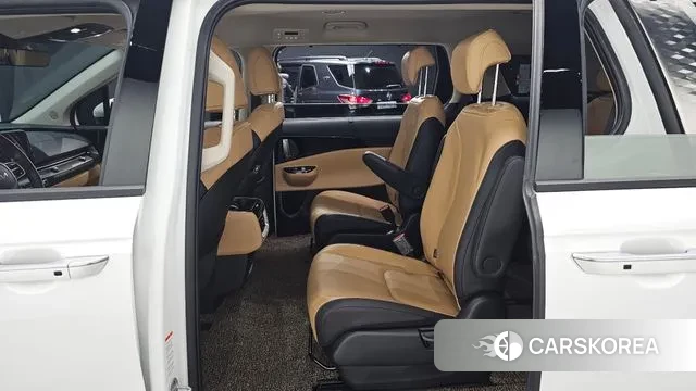 Kia Carnival 4th generation 2023 Белый из Кореи, фото 3