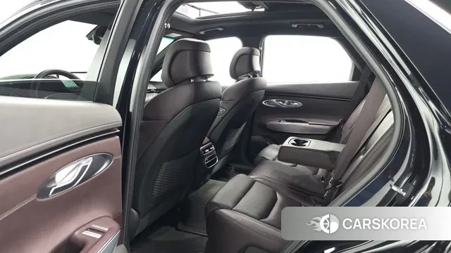 Genesis GV70 2021 Черный из Кореи, фото 3