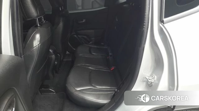 Jeep Renegade 2021 Серебряный из Кореи, фото 3