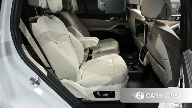BMW X7 (G07) 2022 Белый из Кореи, фото 3