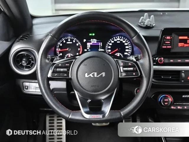 Kia The New K3 2nd generation 2021 Белый из Кореи, фото 3