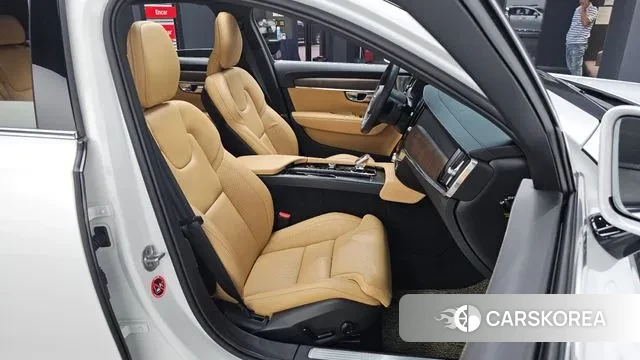 Volvo S90 2024 Белый из Кореи, фото 3