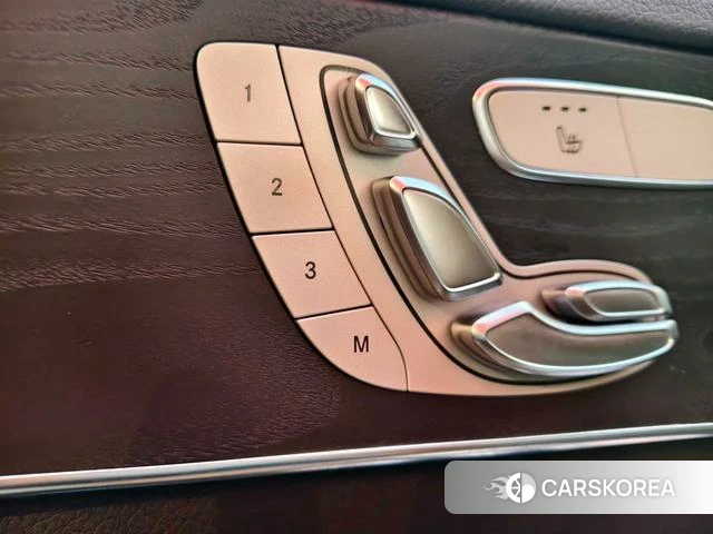 Mercedes-Benz Class C 2021 Белый из Китая, фото 3