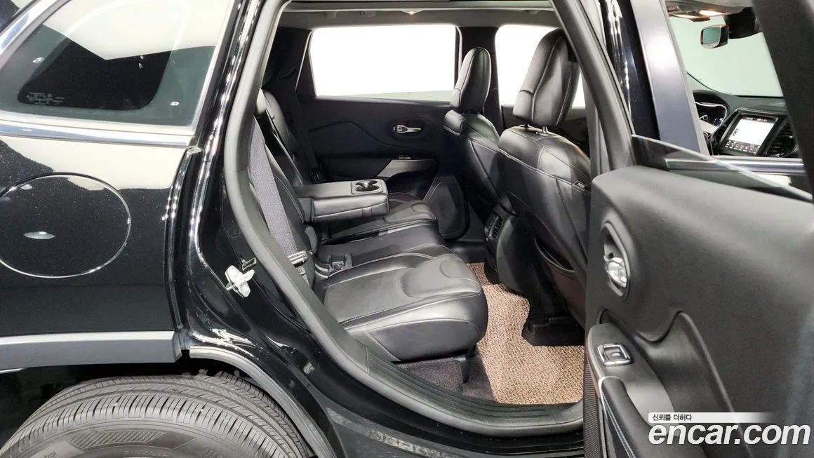 Jeep Cherokee (KL) 2018 Черный из Кореи, фото 3